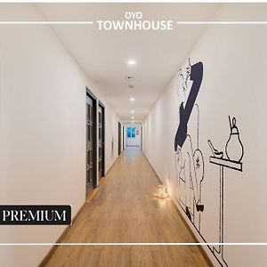 Townhouse Netaji Road